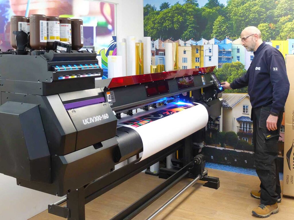 Large format UV printer